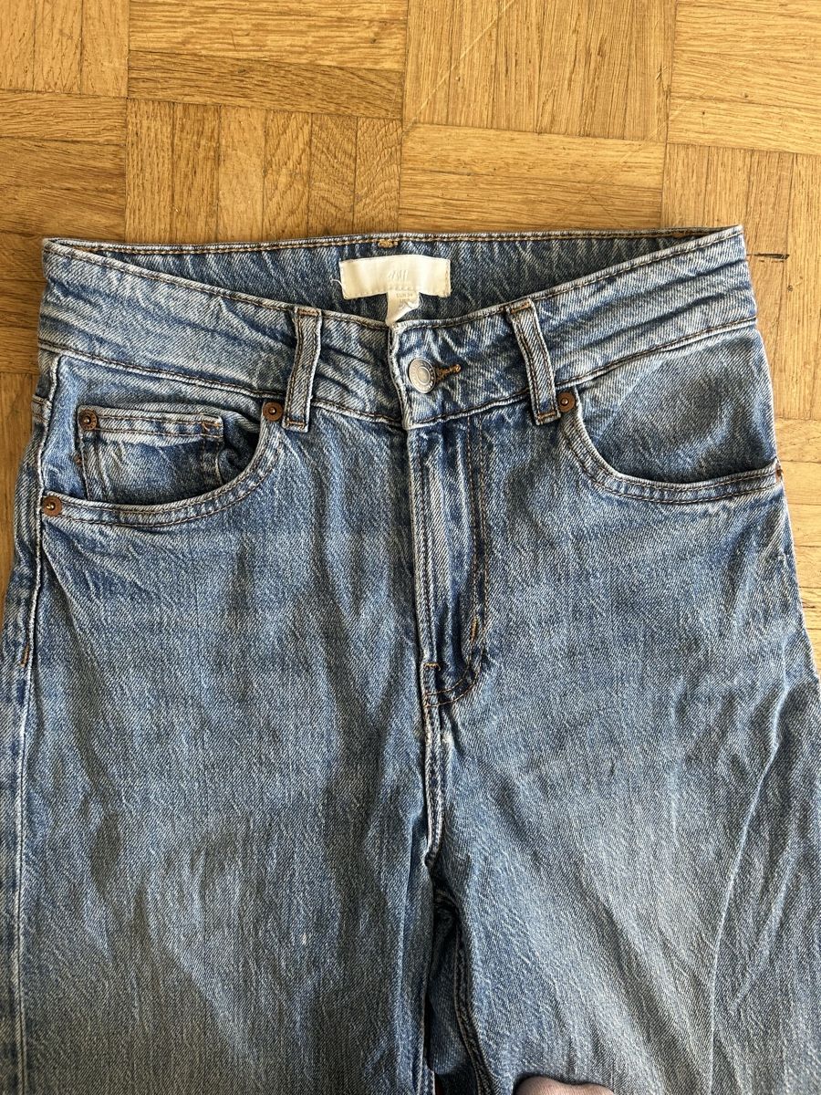 H&M Jeans: H&M Jeans hellblau weit geschnitten Grösse 34 – Usato da Bern venduto da Vintage_Flexu 2