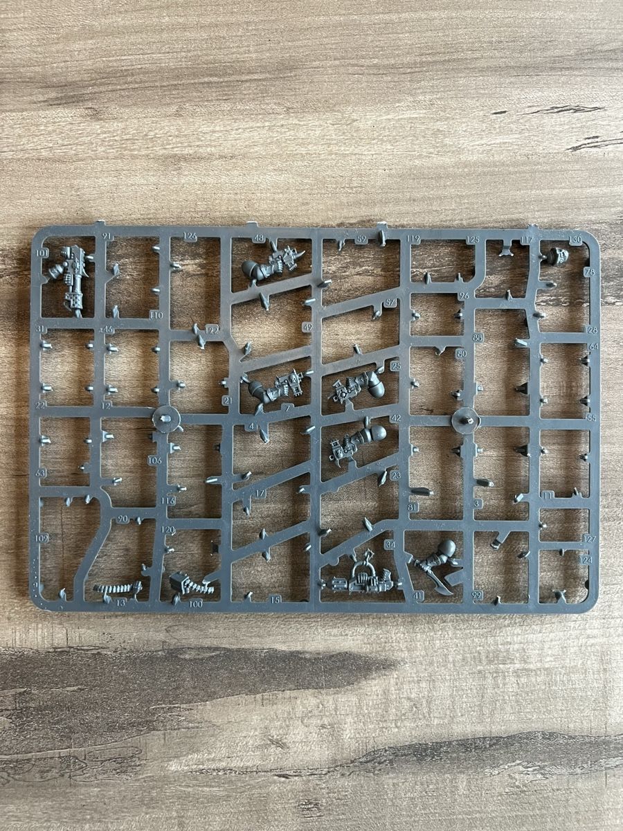 Spiele: Warhammer 40k/Horus Heresy Gussrahmen/Bits Set 13 – Gebraucht aus Läufelfingen von stephiesheena 3