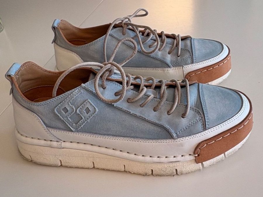 Scarpe da donna: Damensneaker, La Nuvola – Usato da Schwerzenbach venduto da mamada01