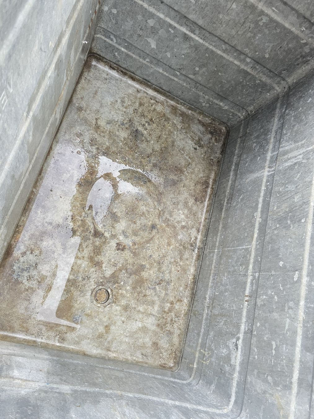 Sonstiges für Büro & Gewerbe: Stahlcontainer Verwo 800 Liter – Gebraucht aus Uster von Cruleye 9