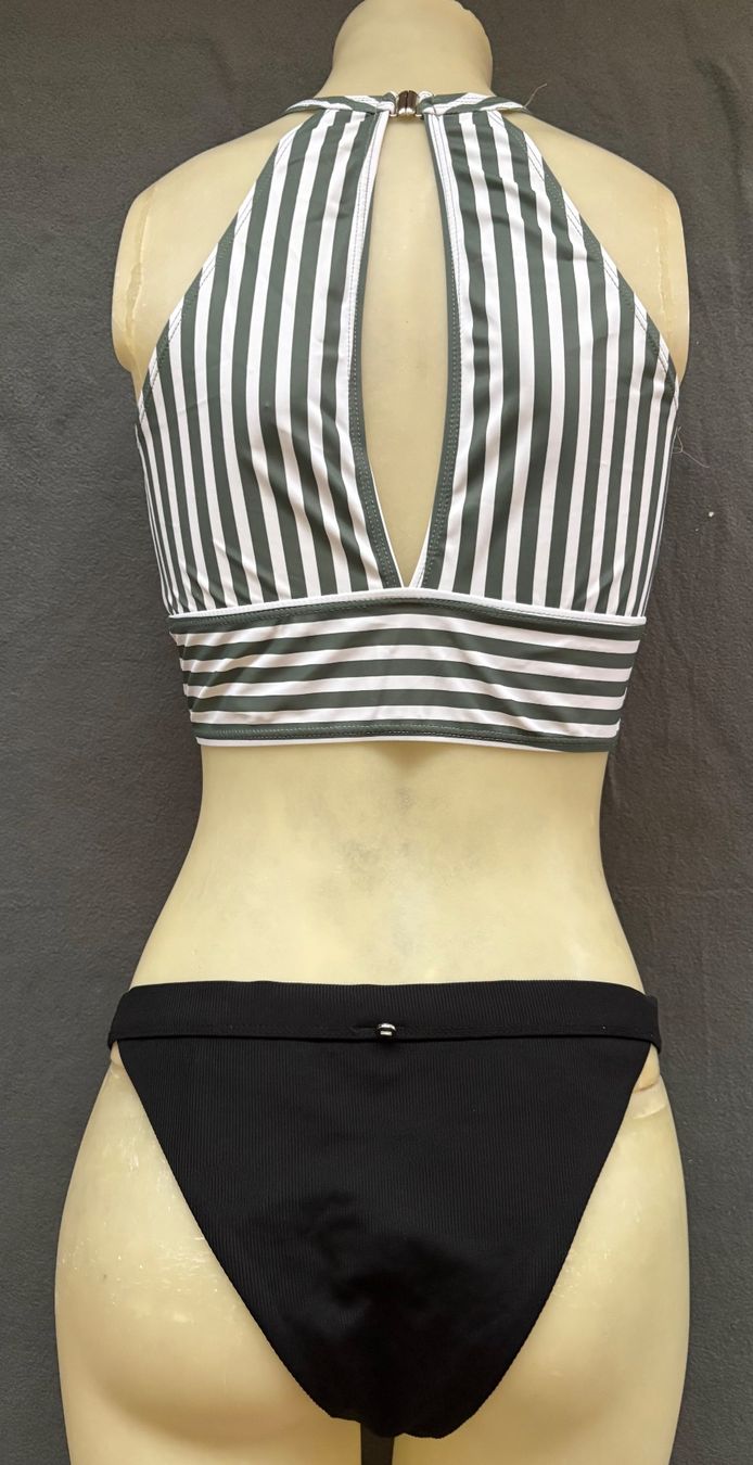 Badekleider & Bikinis: Bikini gr M – Gebraucht aus Niederbipp von fashionfuchs 4
