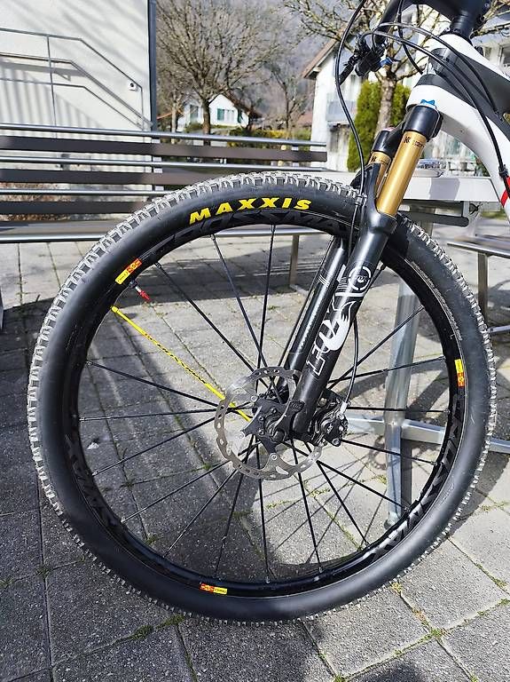 Canyon Velos: Canyon Grand Canyon Carbon MTB – Gebraucht aus Interlaken von toubi05 2