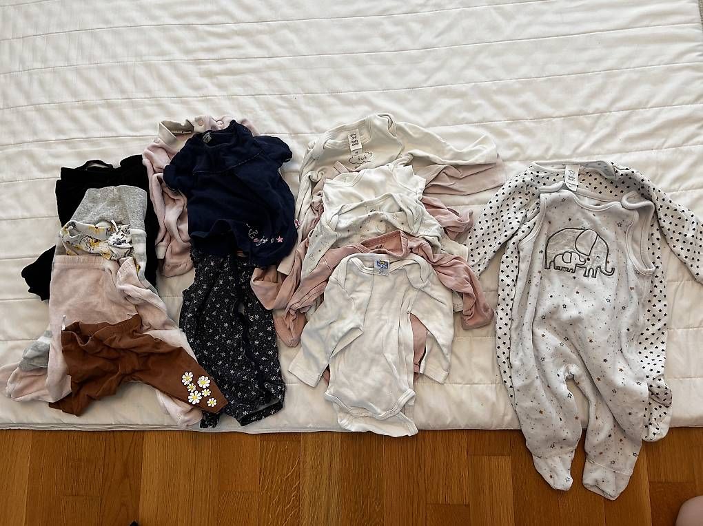 Lotti & Set di vestiti: Grösse 68 Mädchen Kleiderpaket 18 teilig – Usato da Liebefeld venduto da lis_6nym