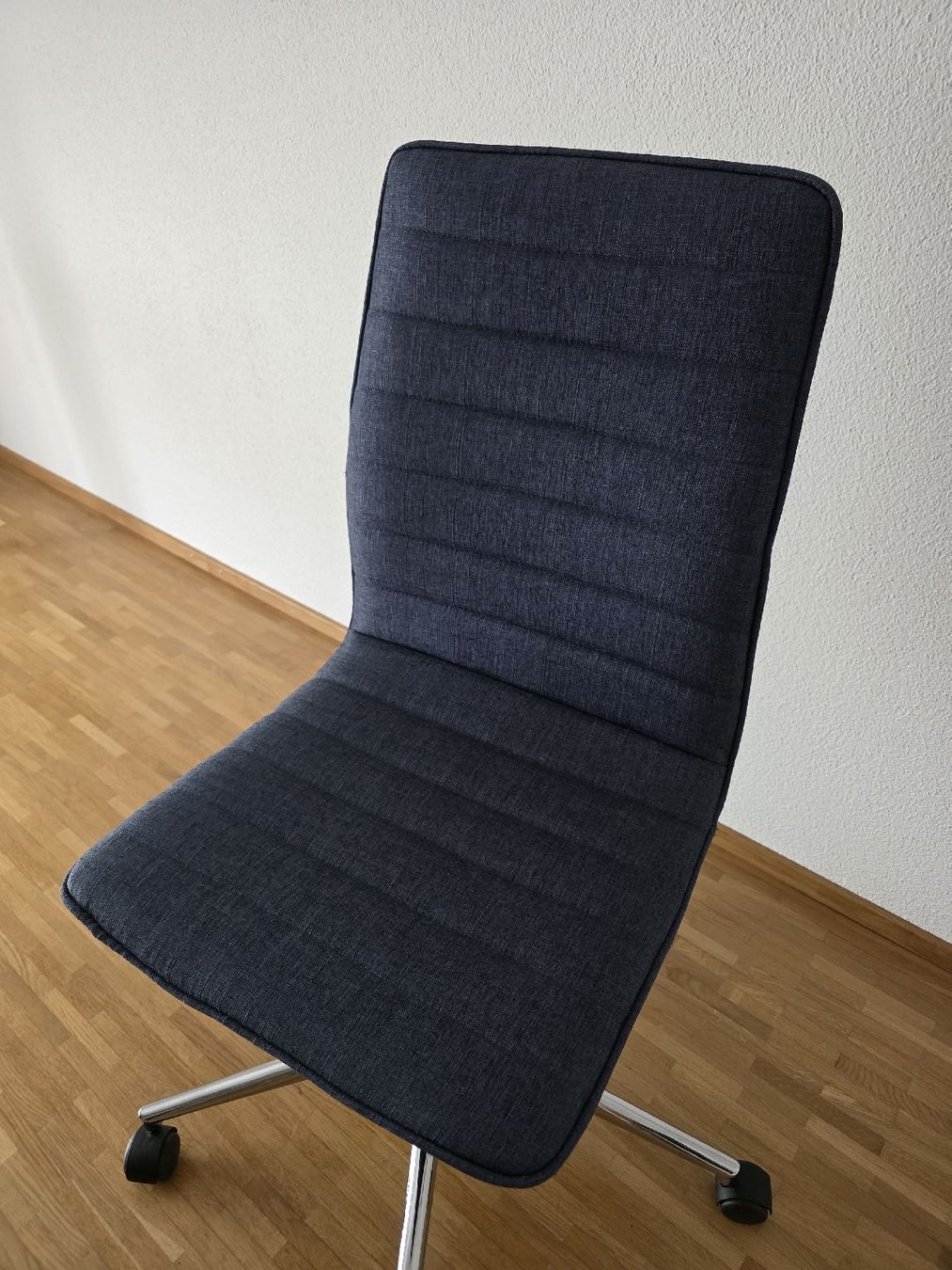 Stühle: Bürostuhl blau - sehr bequem! – Gebraucht aus Dagmersellen von buc_786y 4