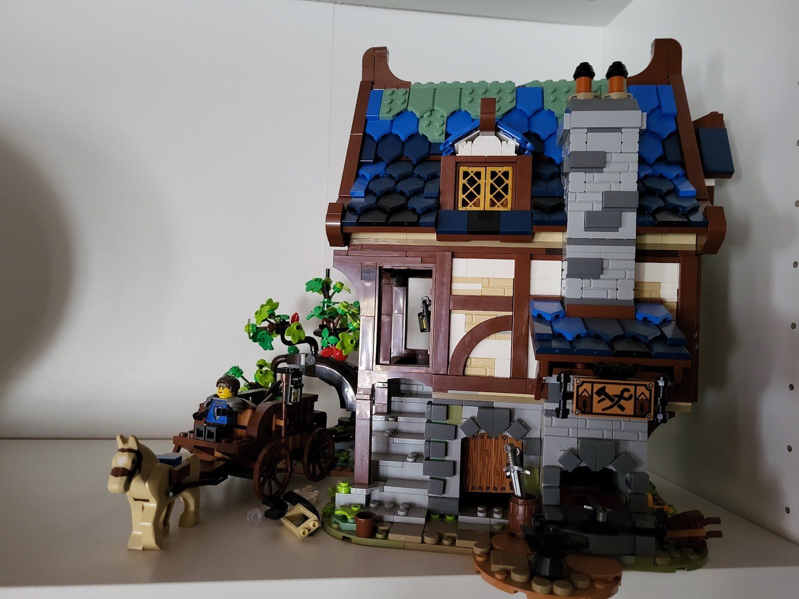 Lego Kit di costruzioni: LEGO Ideas Set "Mittelalterliche Schmiede" 21325 – Usato da Selkingen venduto da Eishase