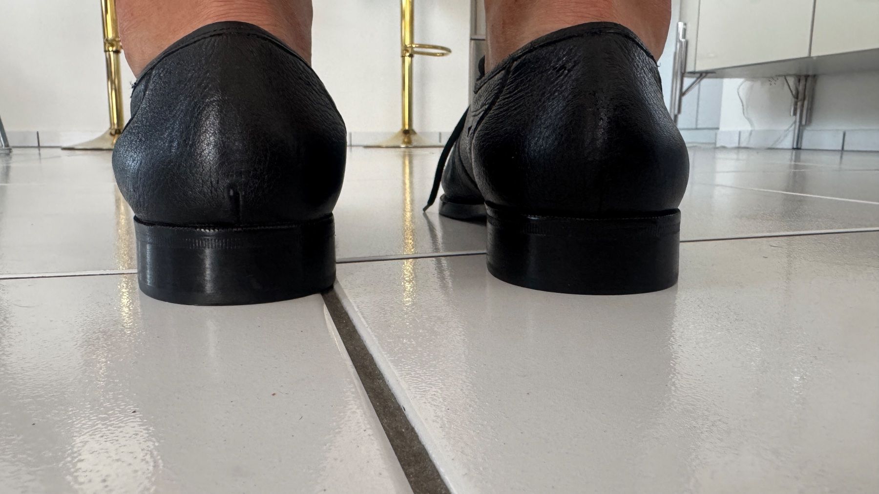 Herrenschuhe: Schuhe schwarz Leder Herren Grösse 48-49 – Gebraucht aus Altendorf von Ro 4