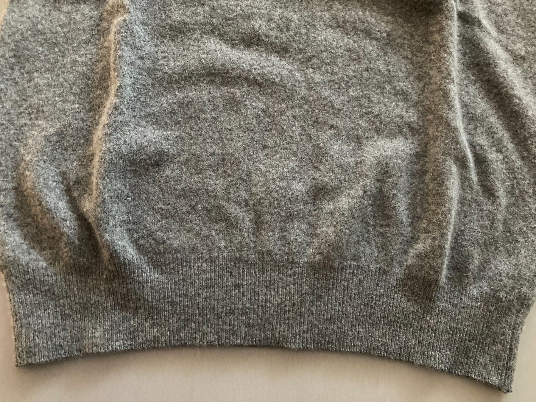 Maglioni & Felpe: Pullover von KITARO grau – Usato da Obfelden venduto da miau68 1
