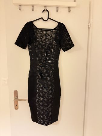 Totally new Karen Millen Dress - Size 34/UK 6