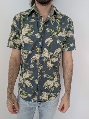 Herrenhemd Gr. S Slim Fit Sommer Blumenmuster Kurzarm Shirt