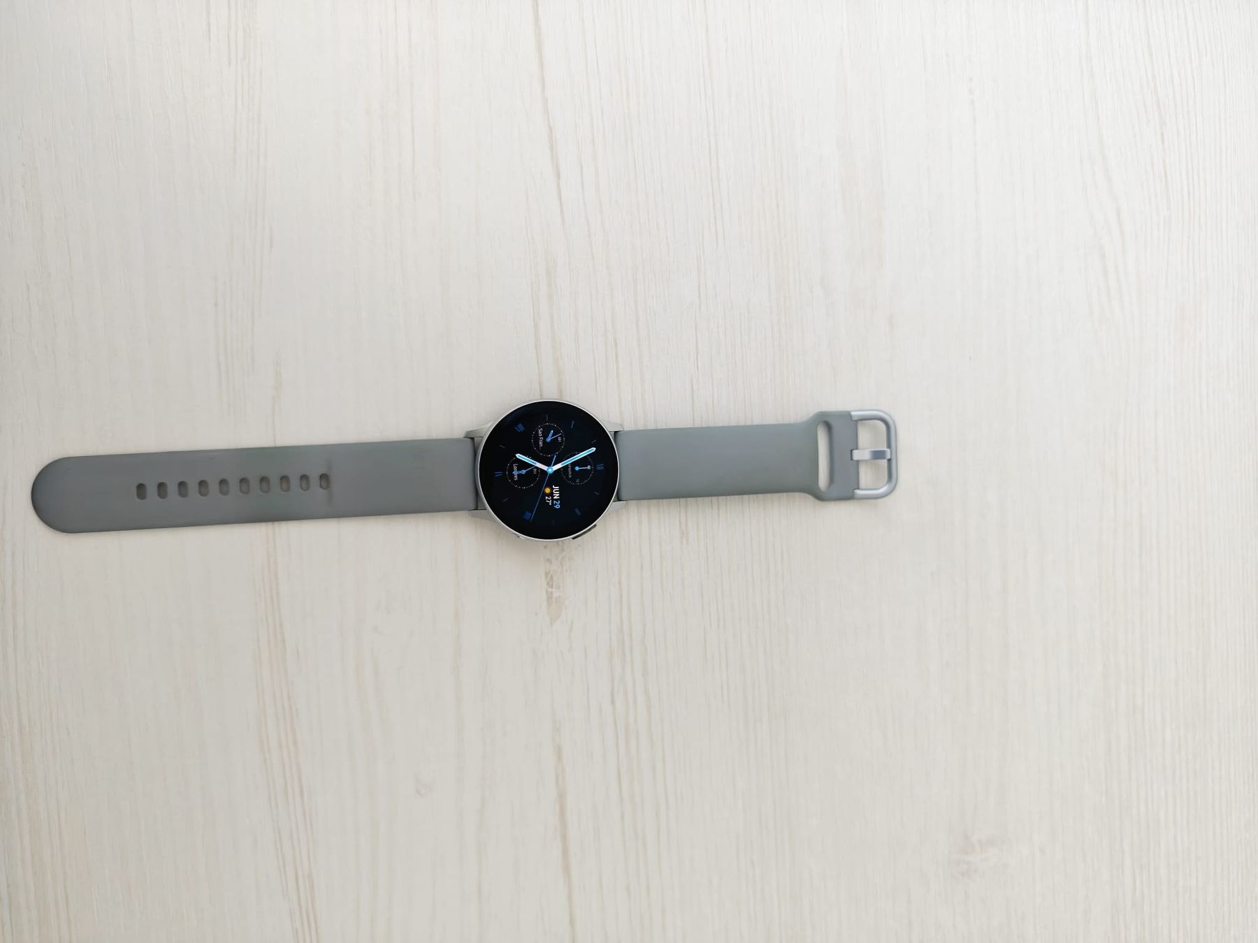 Samsung Smartwatch: Samsung Galaxy Watch Active2 grau – D'occasion à Prilly par Sdeca 4