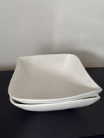 Zwei eckige Schalen weiss 26 cm gebrauchter Zustand