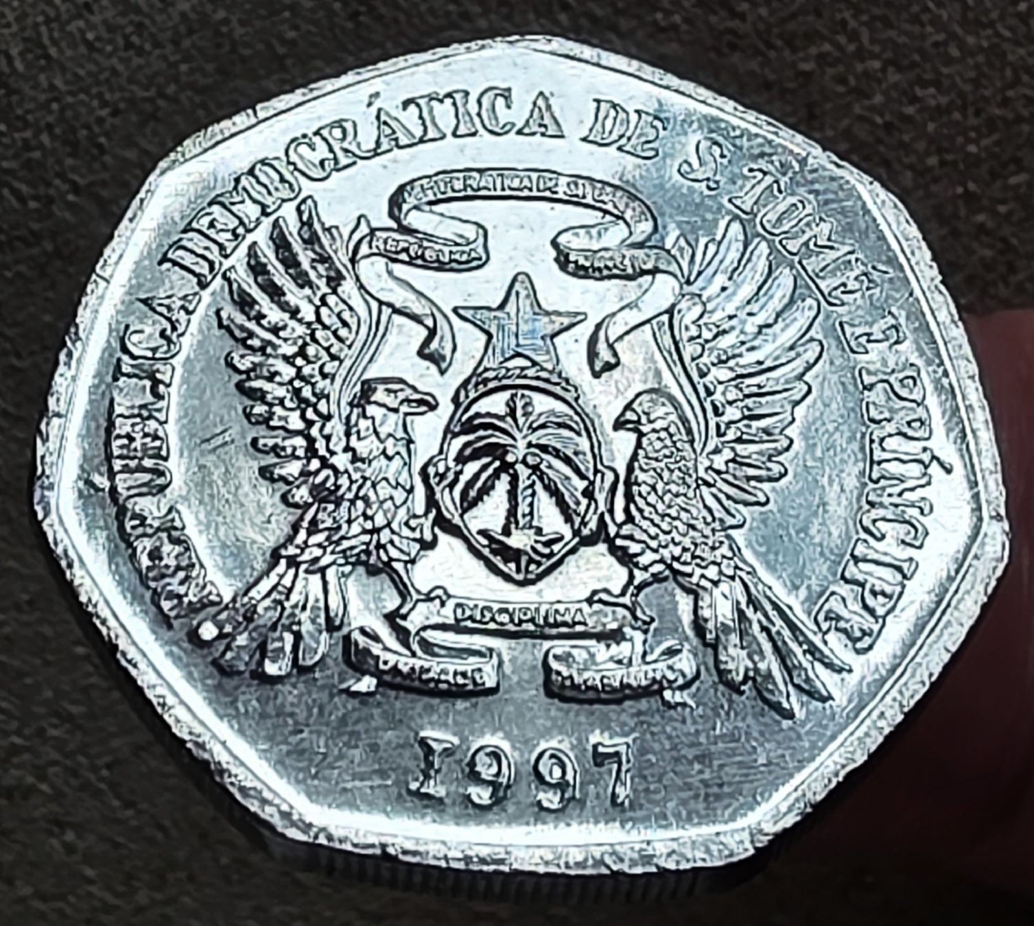 Alle Münzen: SAO TOME' E PRINCIPE 2000 DOBRAS 1997 – Gebraucht aus Winterthur von Creso70 1
