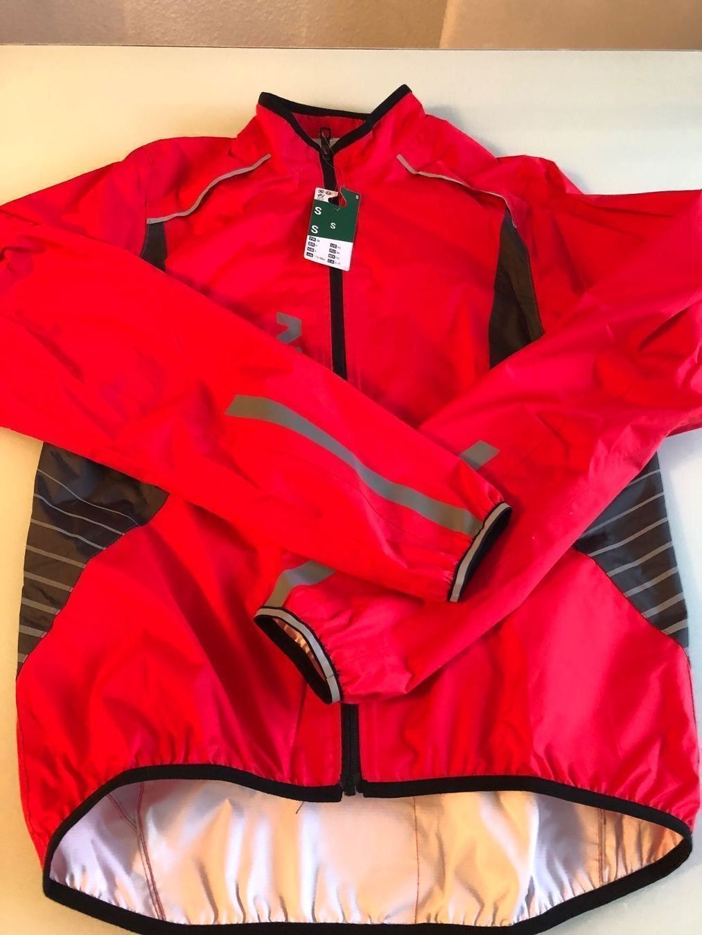 Giacche: Fahrrad Regenjacke Grösse M – Nuovo e nell'imballaggio originale da Adliswil venduto da Jessik0 1
