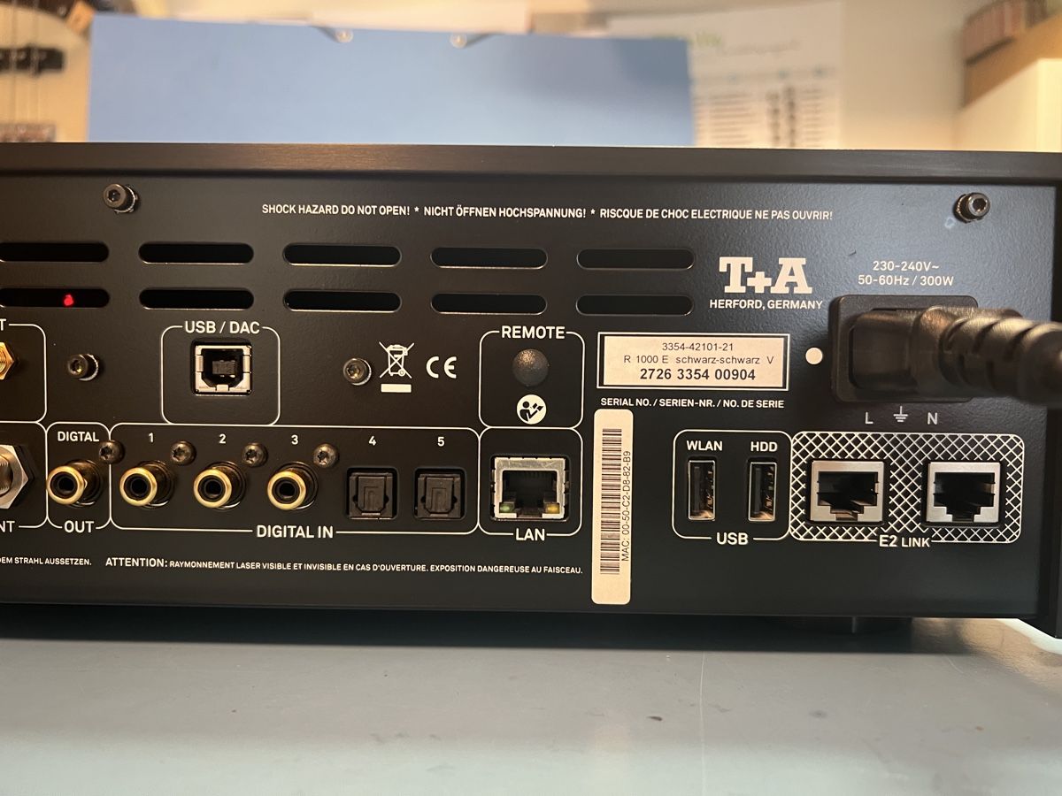 T+A Sistemi audio & multimediali: T+A R 1000 E Receiver Schwarz guter Zustand – Usato da Zürich venduto da 2008andreas 4
