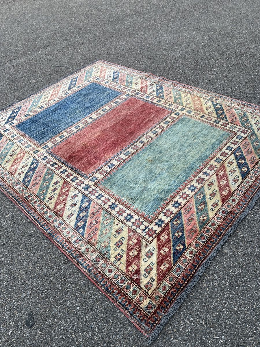 Teppiche: Farbenfroher Orient Teppich – Gebraucht aus Wängi von Tesimo 4