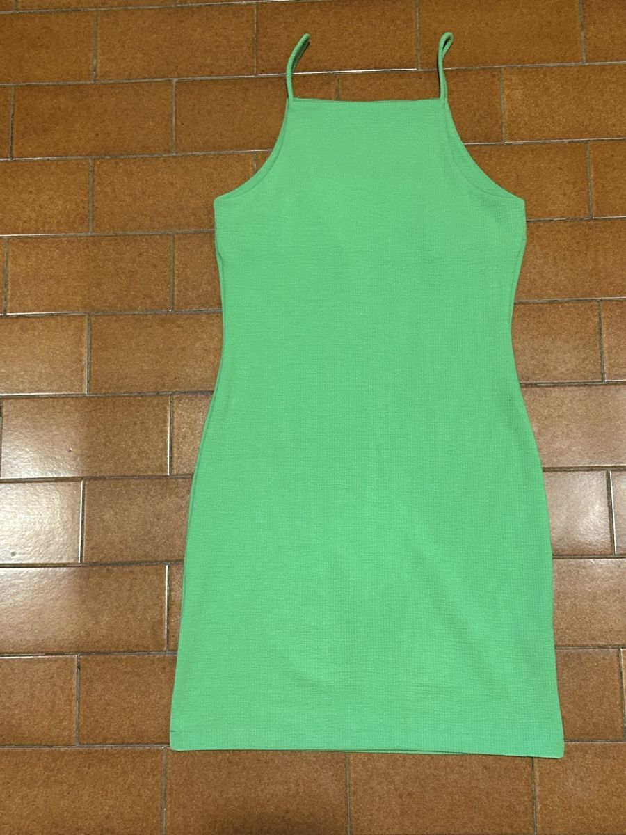Mango Vestiti: Robe vert MNG courte taille XS état neuf – Nuovo (secondo la descrizione) da St-Prex venduto da mar_f6t6 2