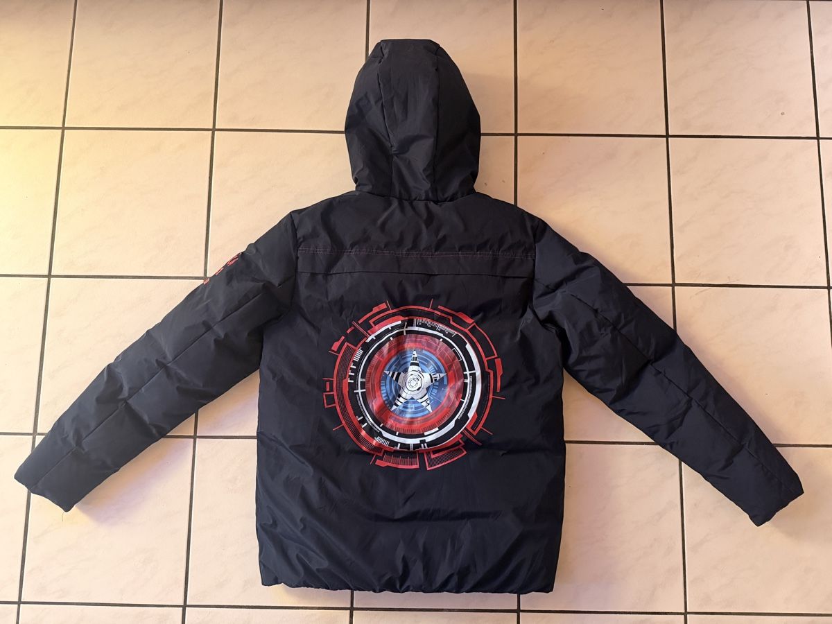 Giacche: Marvel Winterjacke Captain America Edition Grösse L – Usato da Wangen b. Olten venduto da na_wal 1