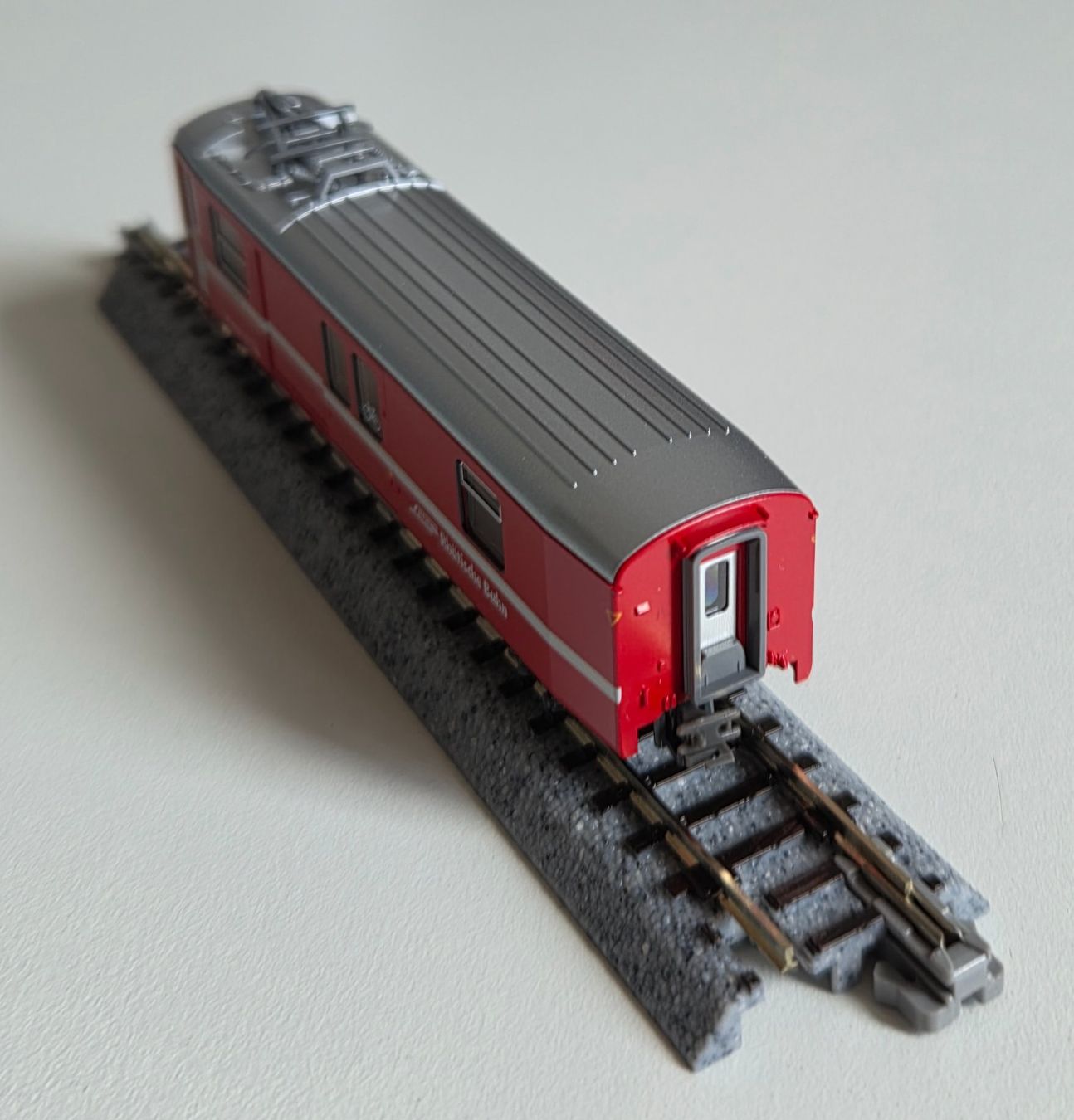 Kato Modellini di ferrovie: Rhb-Postwagon Kato – Nuovo e nell'imballaggio originale da Rorbas venduto da susinchen 1