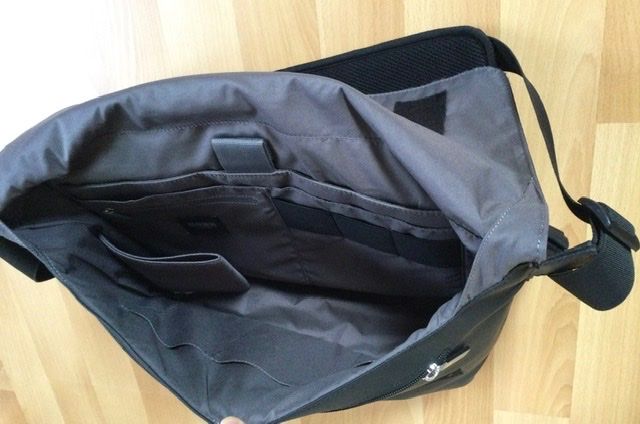 Bree Taschen: Bree Umhängetasche Punch – Gebraucht aus Muttenz von  2