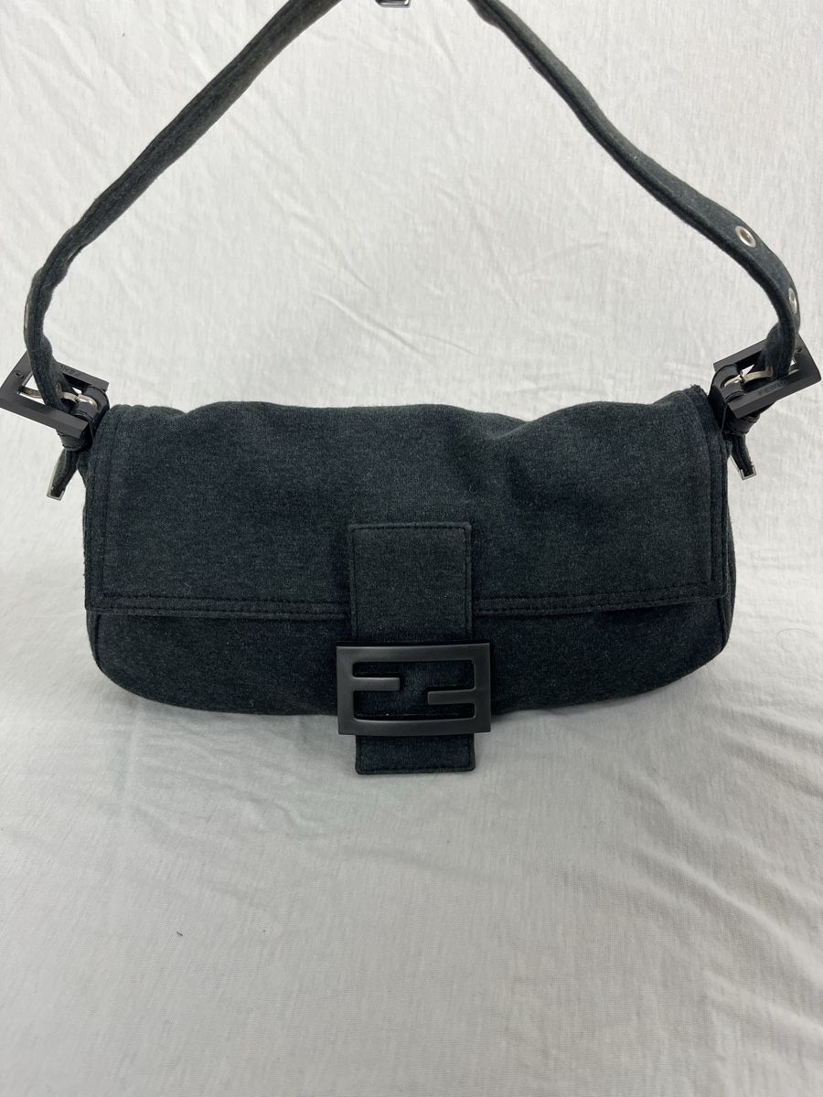 Fendi Borse da donna: Fendi Mamma Baguette Grau Cotton !! – Usato da Mörschwil venduto da ReLuxeAtelier