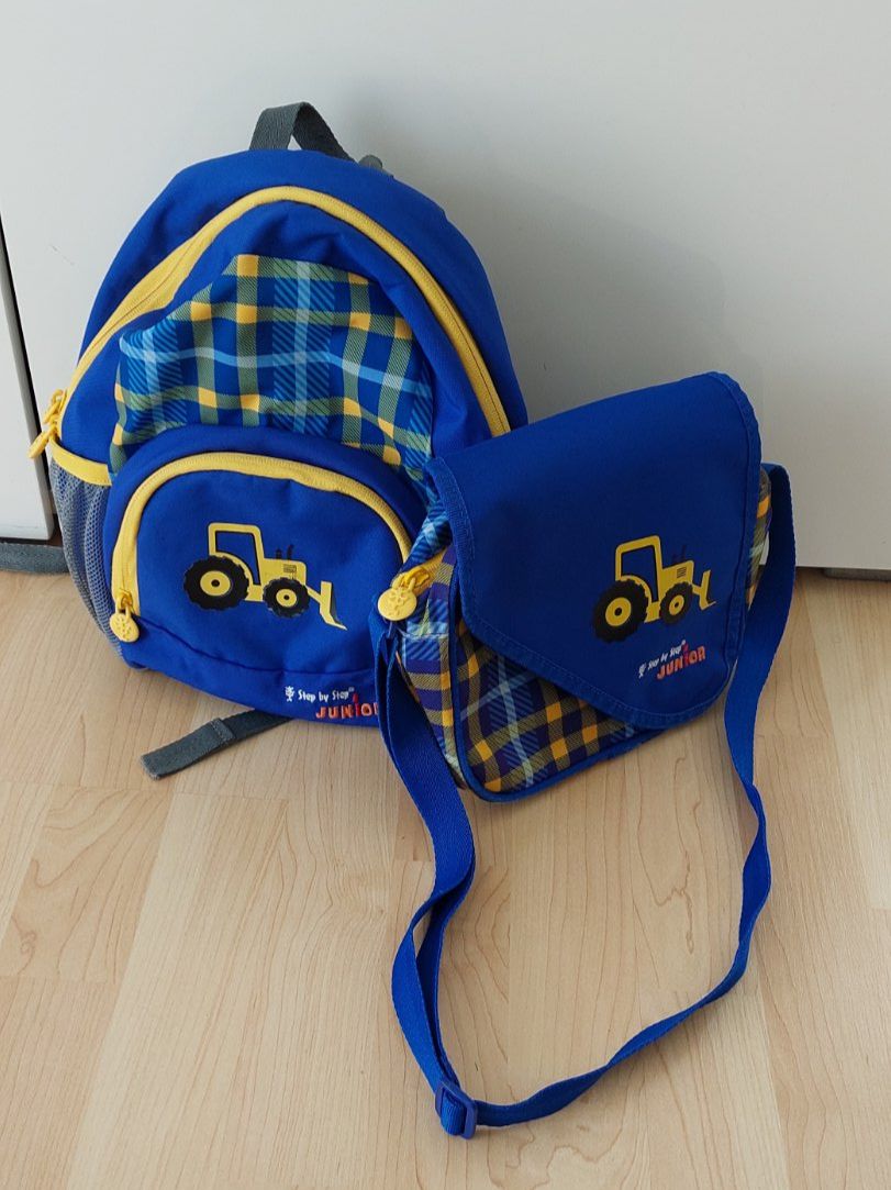 Step by Step Borse & Zaini: Kindergartentasche und Rucksack, Traktor – Usato da Lömmenschwil venduto da daedus