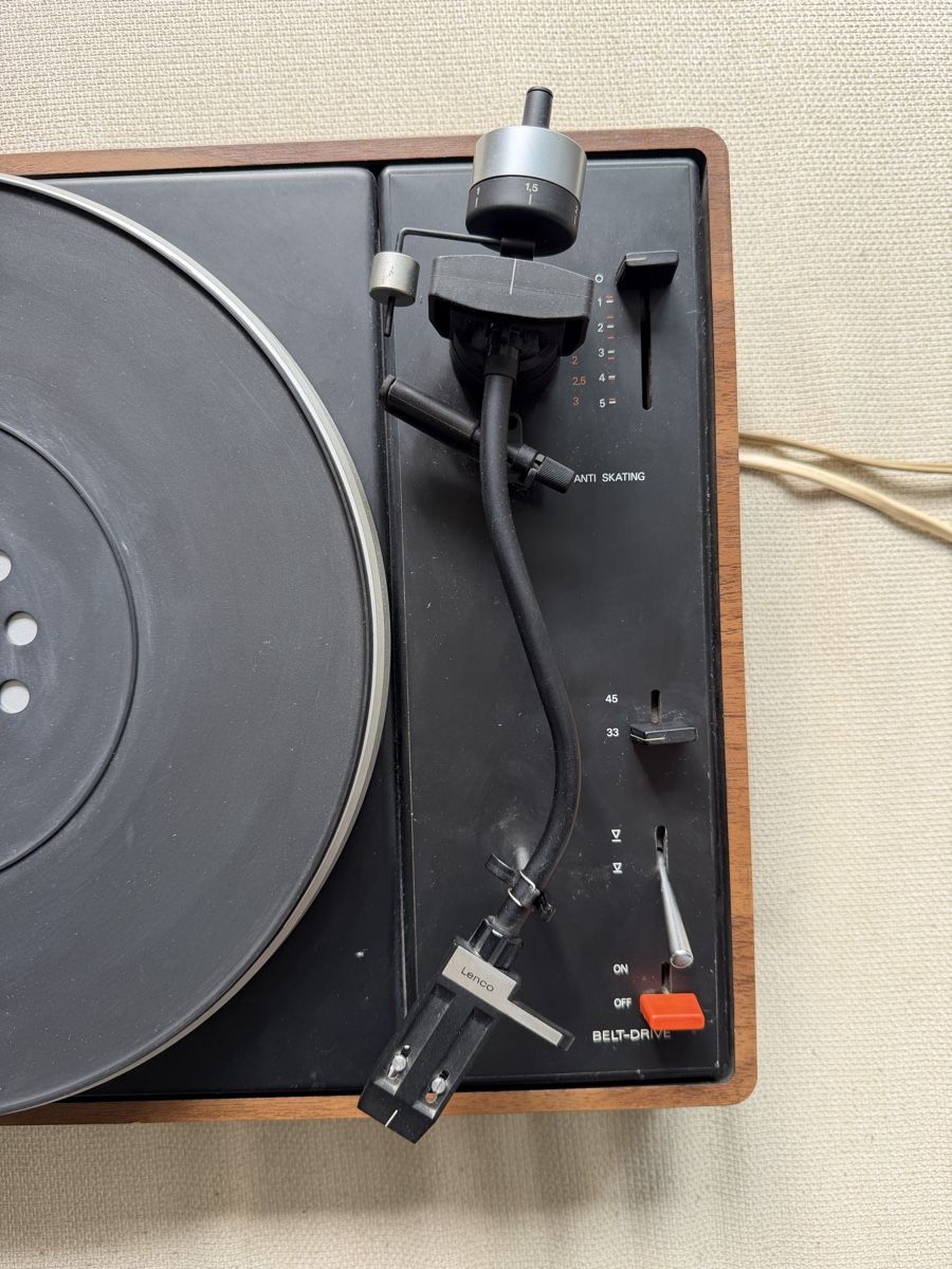 Lenco Tourne-disques: Lenco L62 Turntable Belt-Drive  – D'occasion à Olten par mat_78x9 3