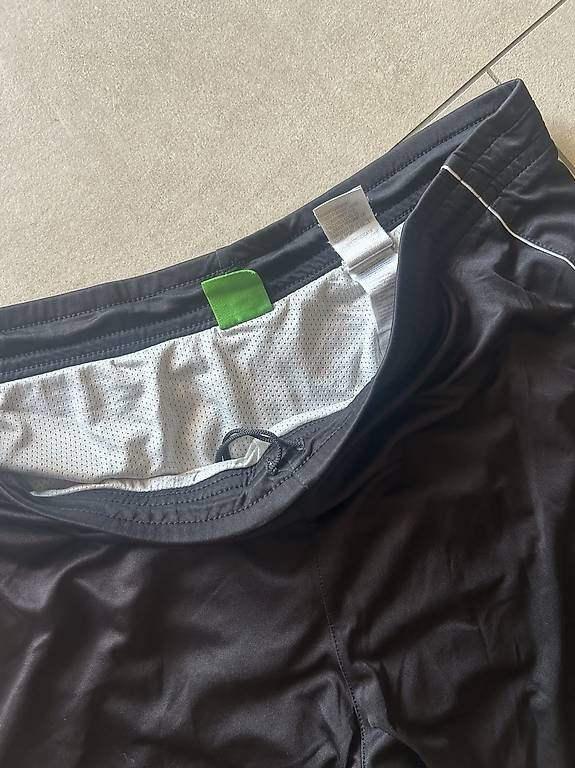 Hosen: Sporthose kurz Erima – Gebraucht aus Maisprach von _aliciarebecca_ 1