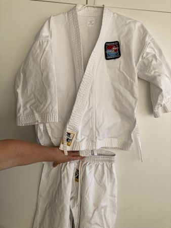 Taekwondo Anzug Gr. 128 -140 ca