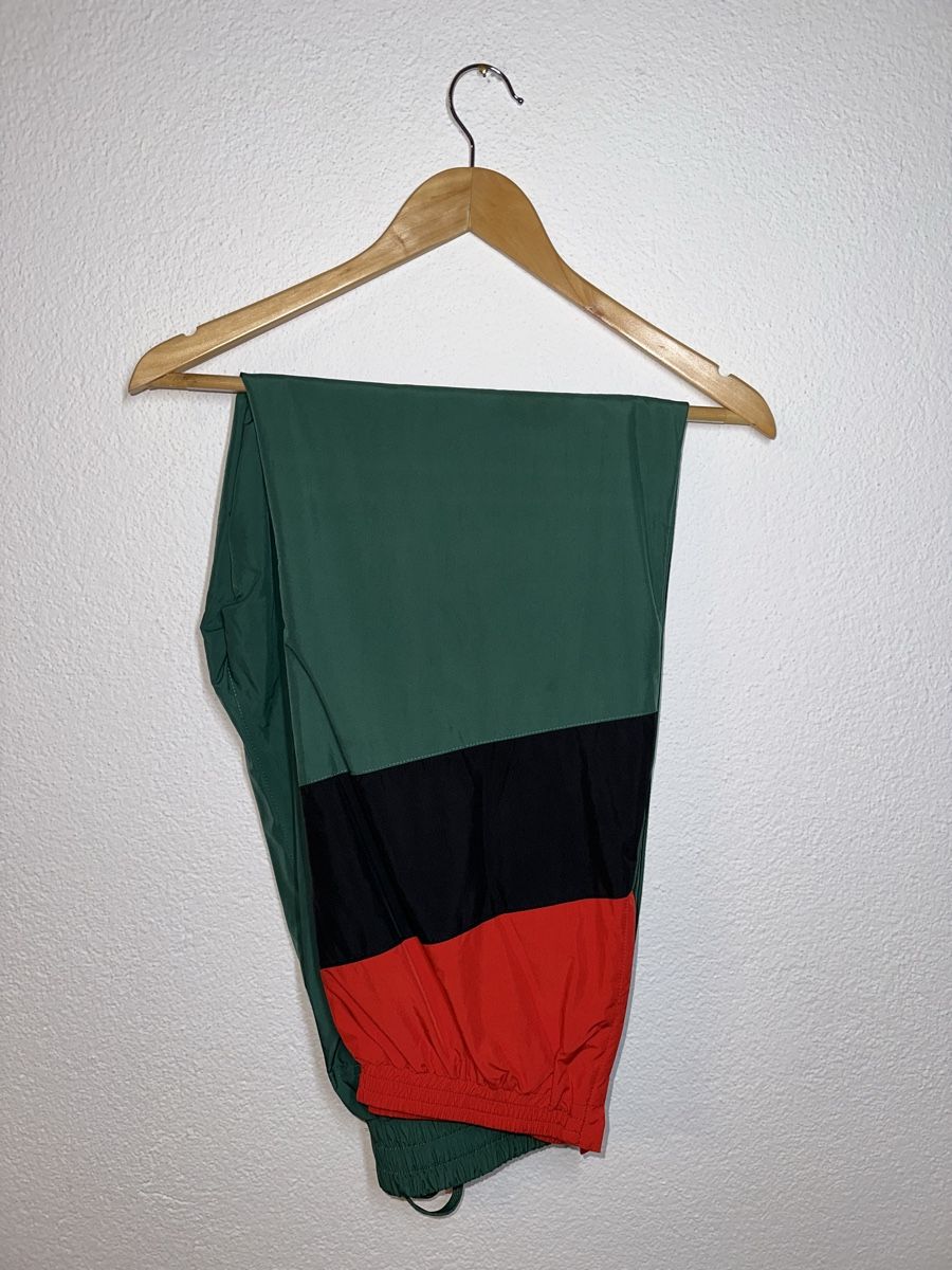 Pantalons: Karl Kani Trainigshose – D'occasion à Visp par locosshop 5