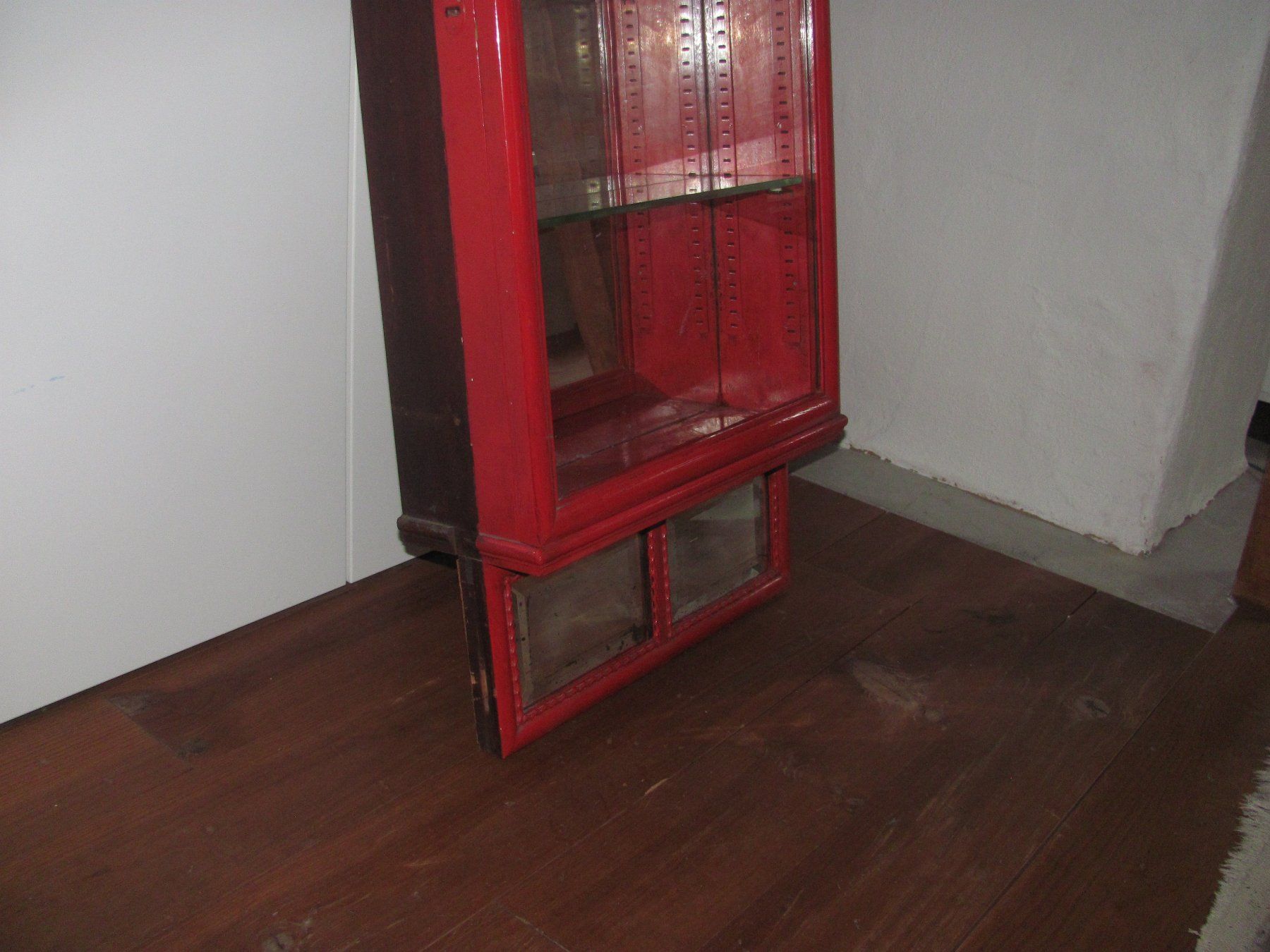 Vetrine: Vitrine Coiffeur-Vitrine Wandvitrine uralt ANTIK – Usato da Malters venduto da monarkli 2