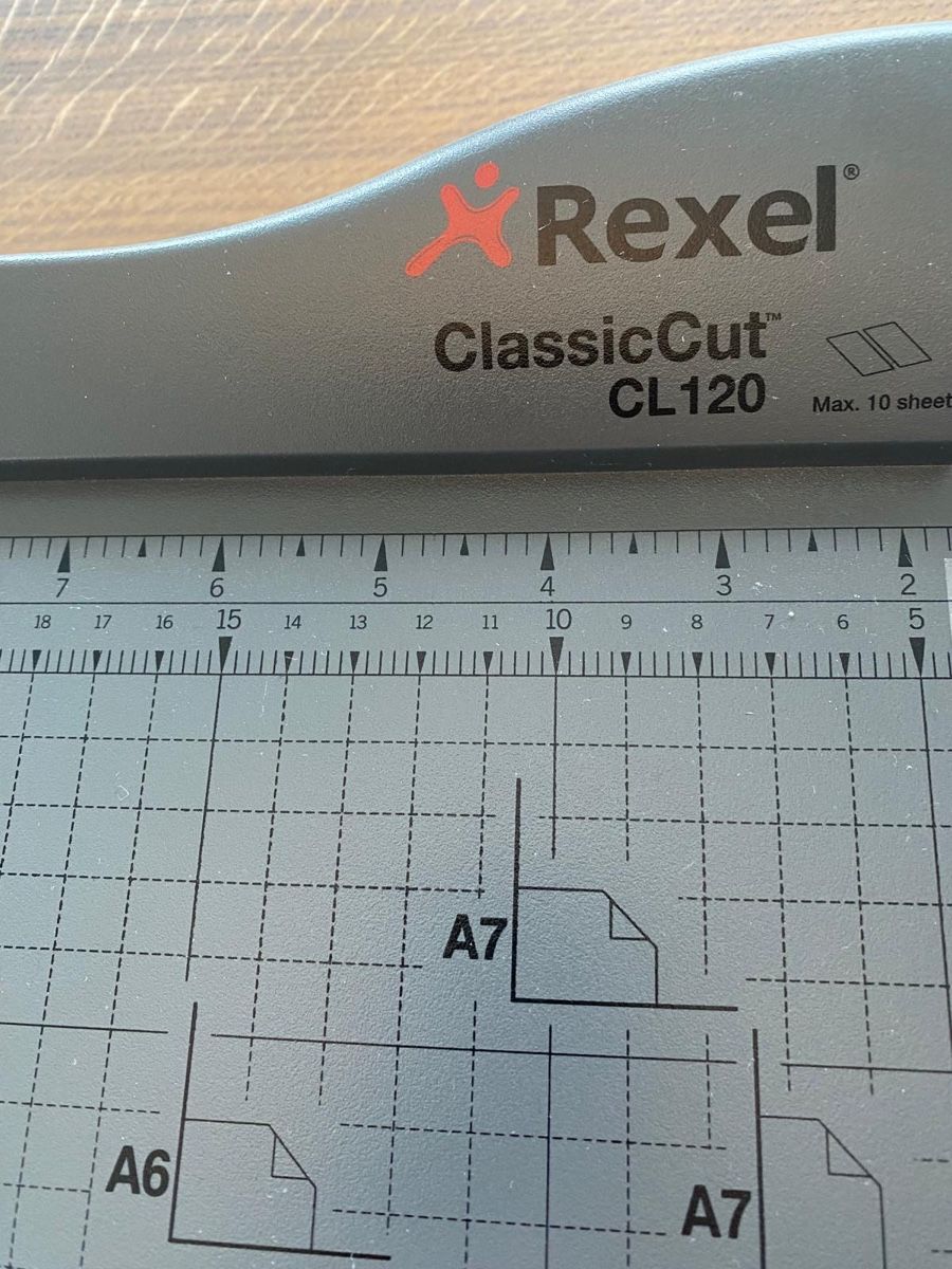 Tutti gli attrezzi: Rexel ClassicCut CL120 Hebelschneider  – Usato da Obernau venduto da SIGGEW 3