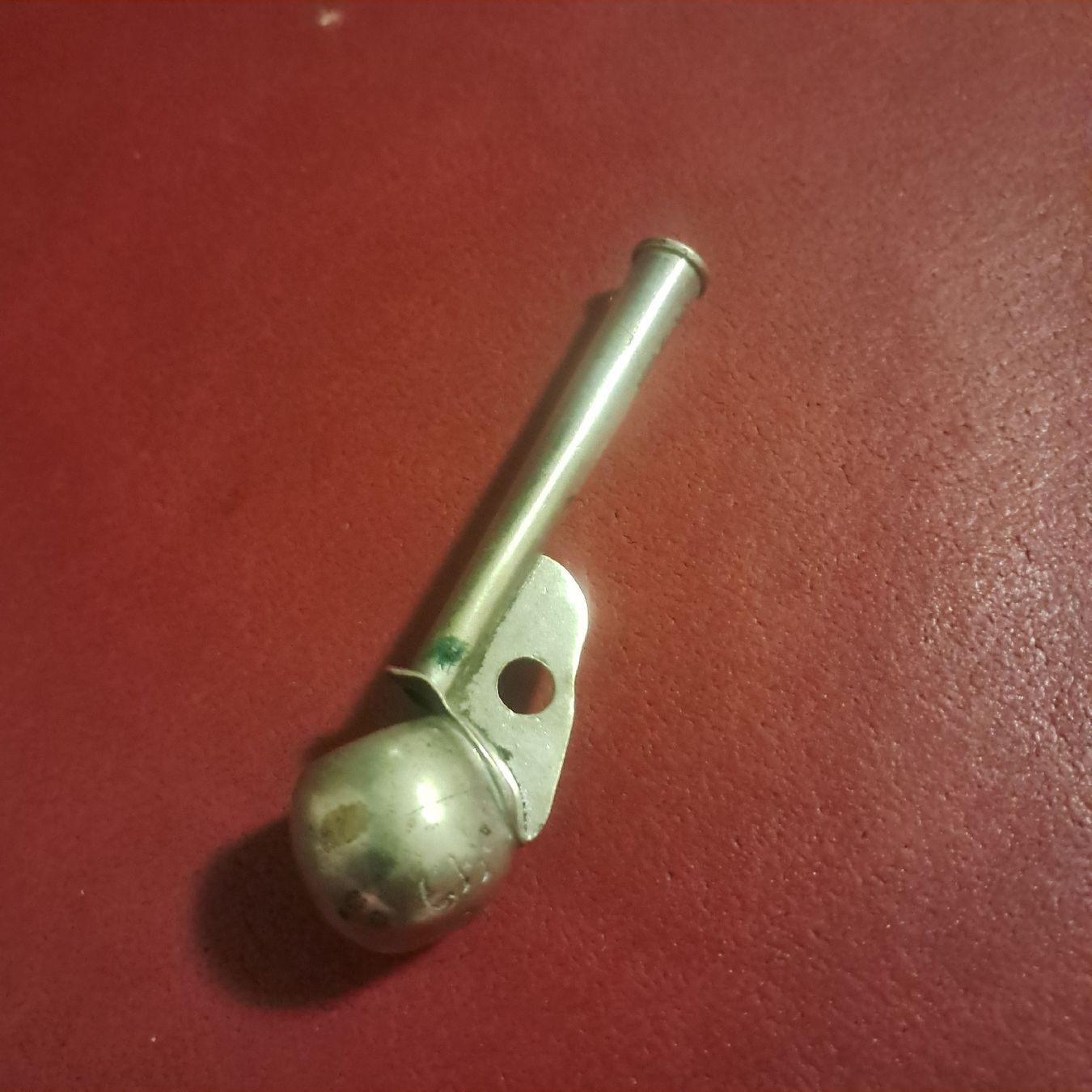 Pipe & Accessori: Pfeife alt Metall Kugelform gebraucht sbb???? – Usato da Dietikon venduto da una_y6wy 1