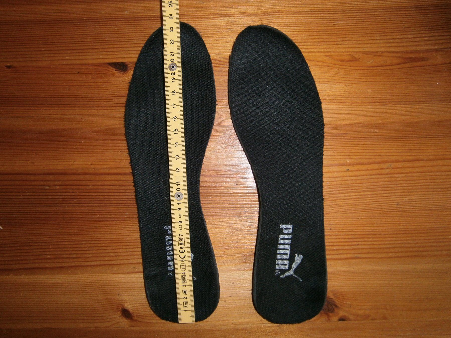 Puma Schuhe für Jungen: Puma Schuhe Gr. 37 – Gebraucht aus Glarus von swimmy 5