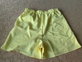 Pantaloncini gialli tg.S