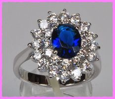 Bezaubernder Ring mit Zirkonia