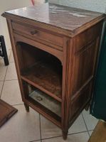 Petit meuble vintage en bois avec marbre