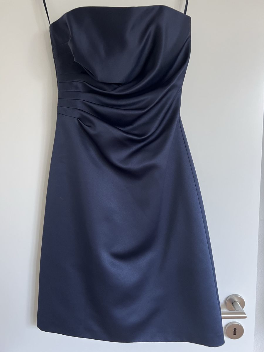 Vestiti: Festliches Kleid - Gr. 34 / Dunkelblau – Usato da Bottmingen venduto da Jerry_03