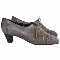 Pumps Gr. 39 Trotteurs Velours taupe Lochmuster Italy