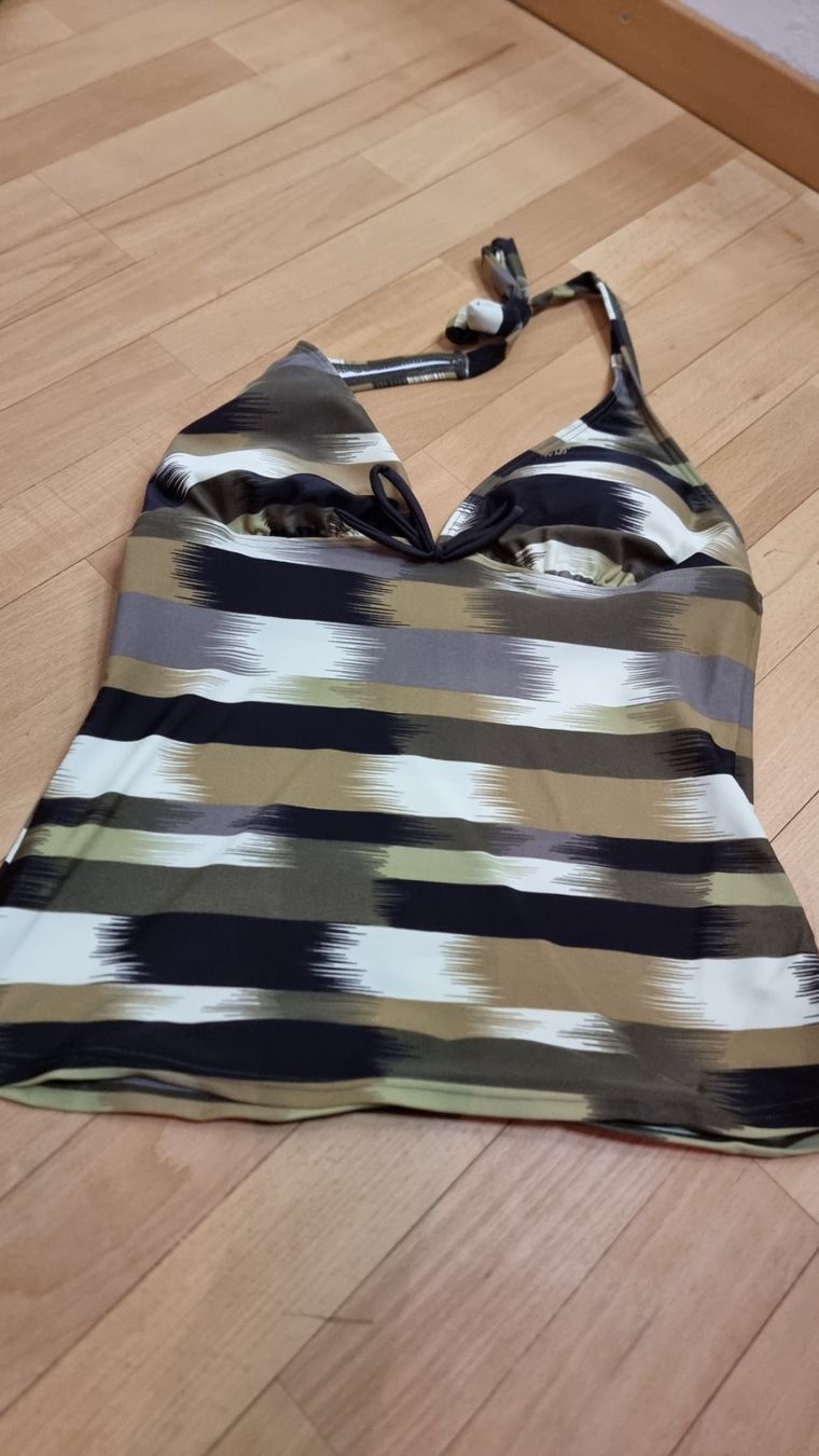 Costumi da bagno & Bikini: Tankini-Top , Bade-Top Gr. L – Usato da Wald ZH venduto da CapLux 7