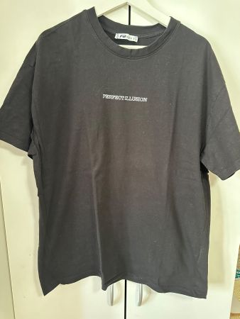 T-Shirt FB SISTER schwarz Grösse S guter Zustand