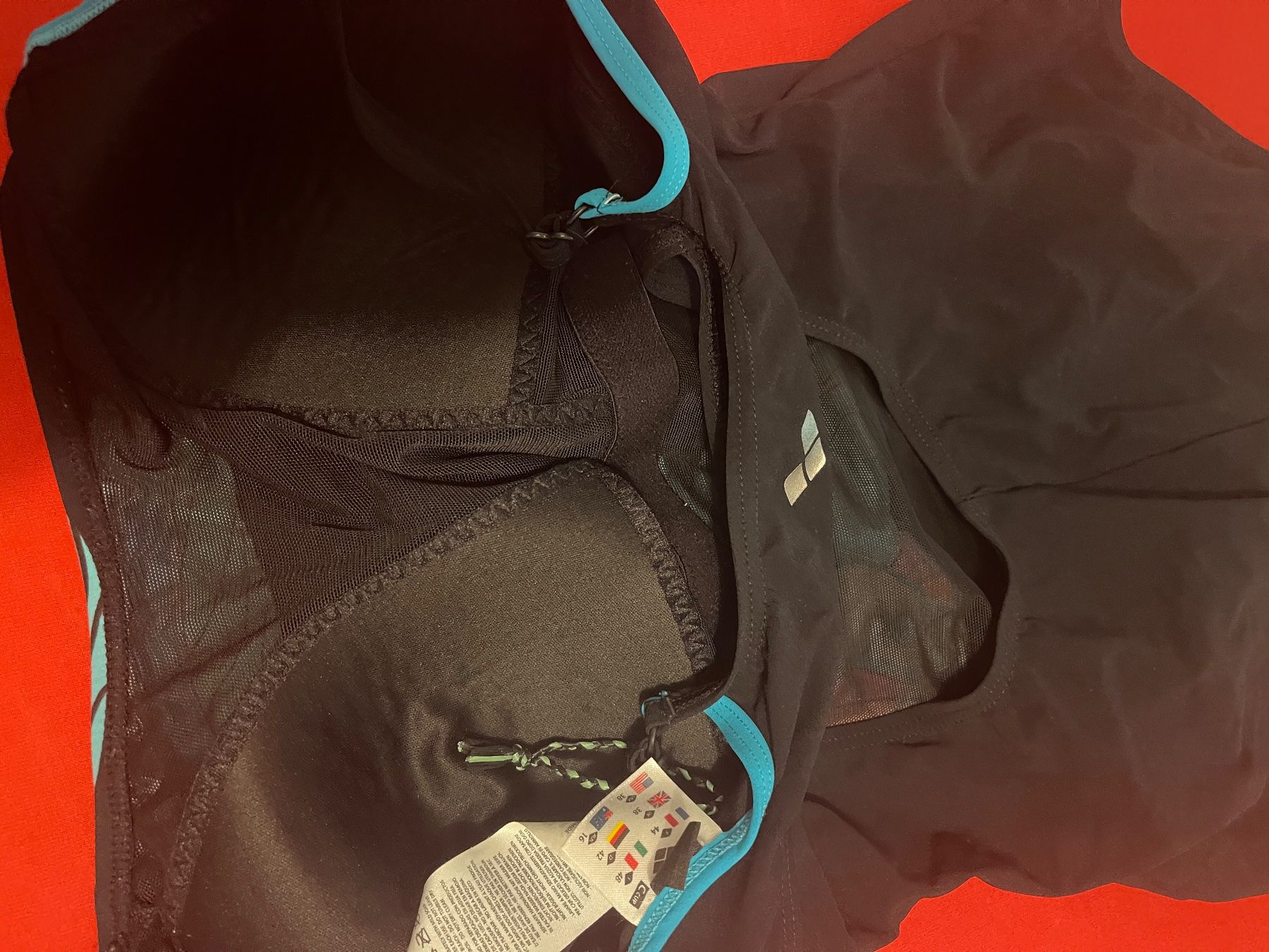 Arena Costumi da bagno & Bikini: Arena Badekleid ,Gr.42 – Usato da Bolligen venduto da Aquella71 7