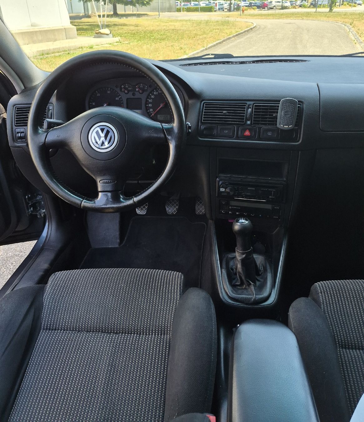 VW Automobili: VW Golf 1.9 TDI – Usato da Langenthal venduto da Q112 8