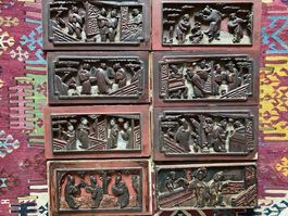 Hauts reliefs chinois XIXème, en bois Sculpté,  8 Pièces