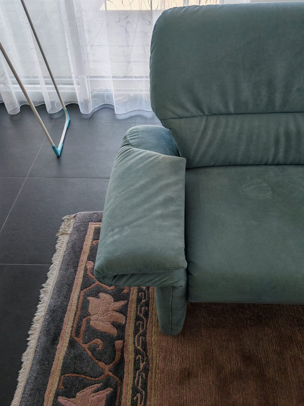 Divani: Sitzgruppe aus Mikrofaser – Usato da Eglisau venduto da mave0410 4