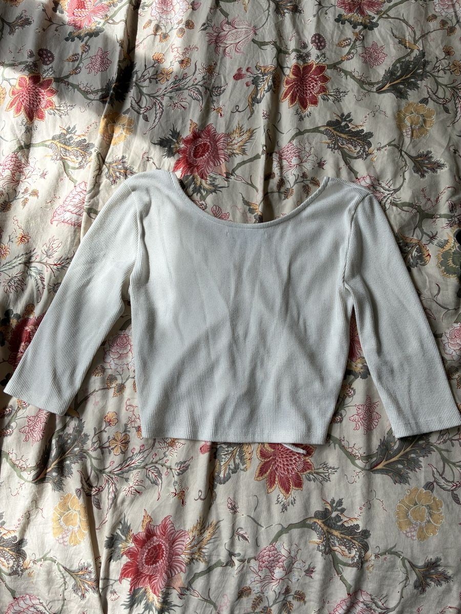 Top: White cropped top with drawstring - Size S – Usato da Zürich venduto da m_qsl7 1