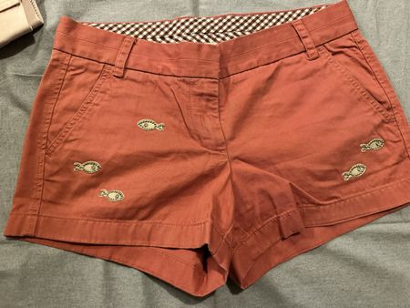 Short J.Crew corail, taille 6, motif poissons, été ☀️
