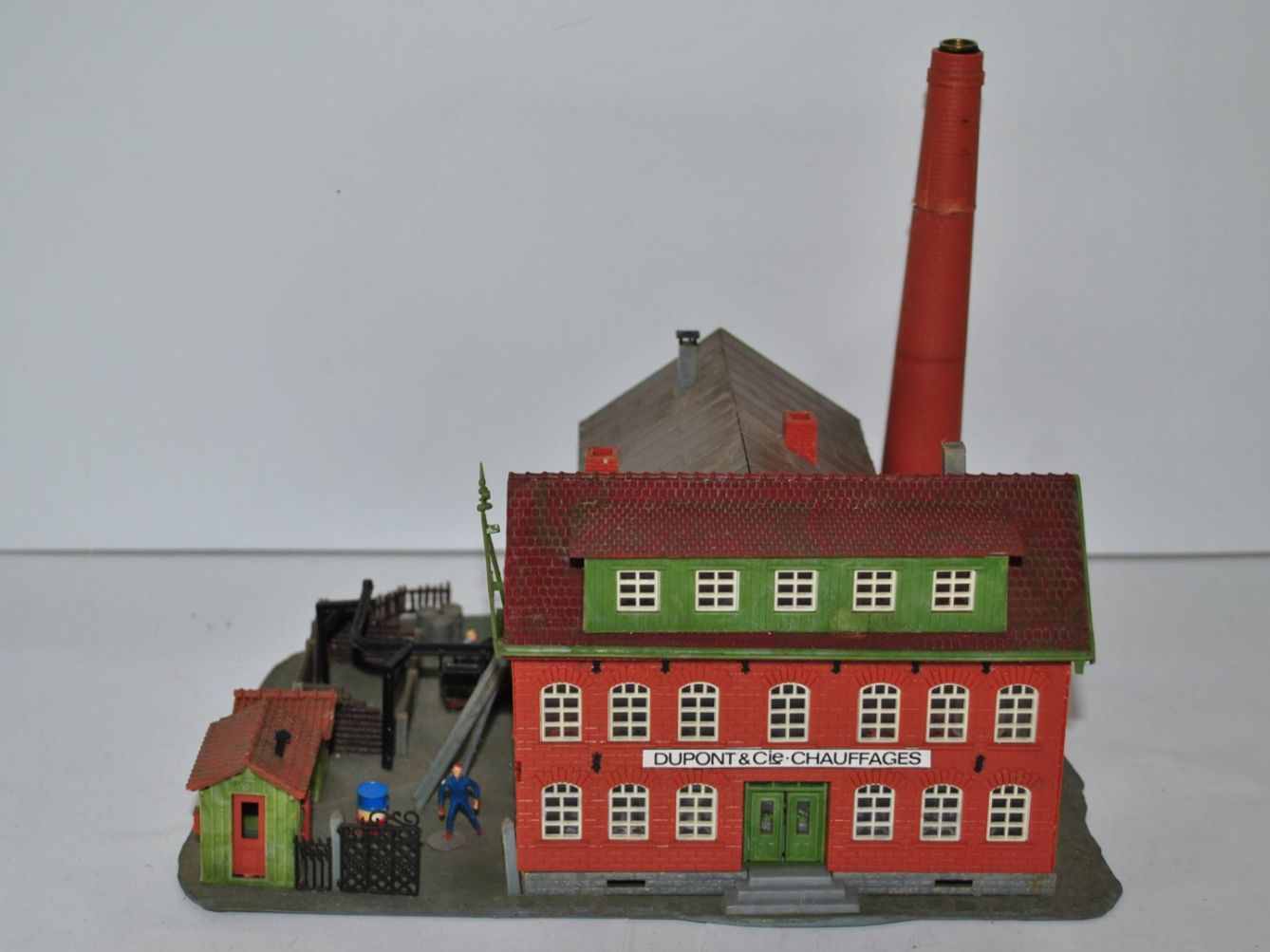 Faller Modelleisenbahnen: Faller Fabrikgebäude 265 (ETA402) – Gebraucht aus Aarwangen von Bahnsupport
