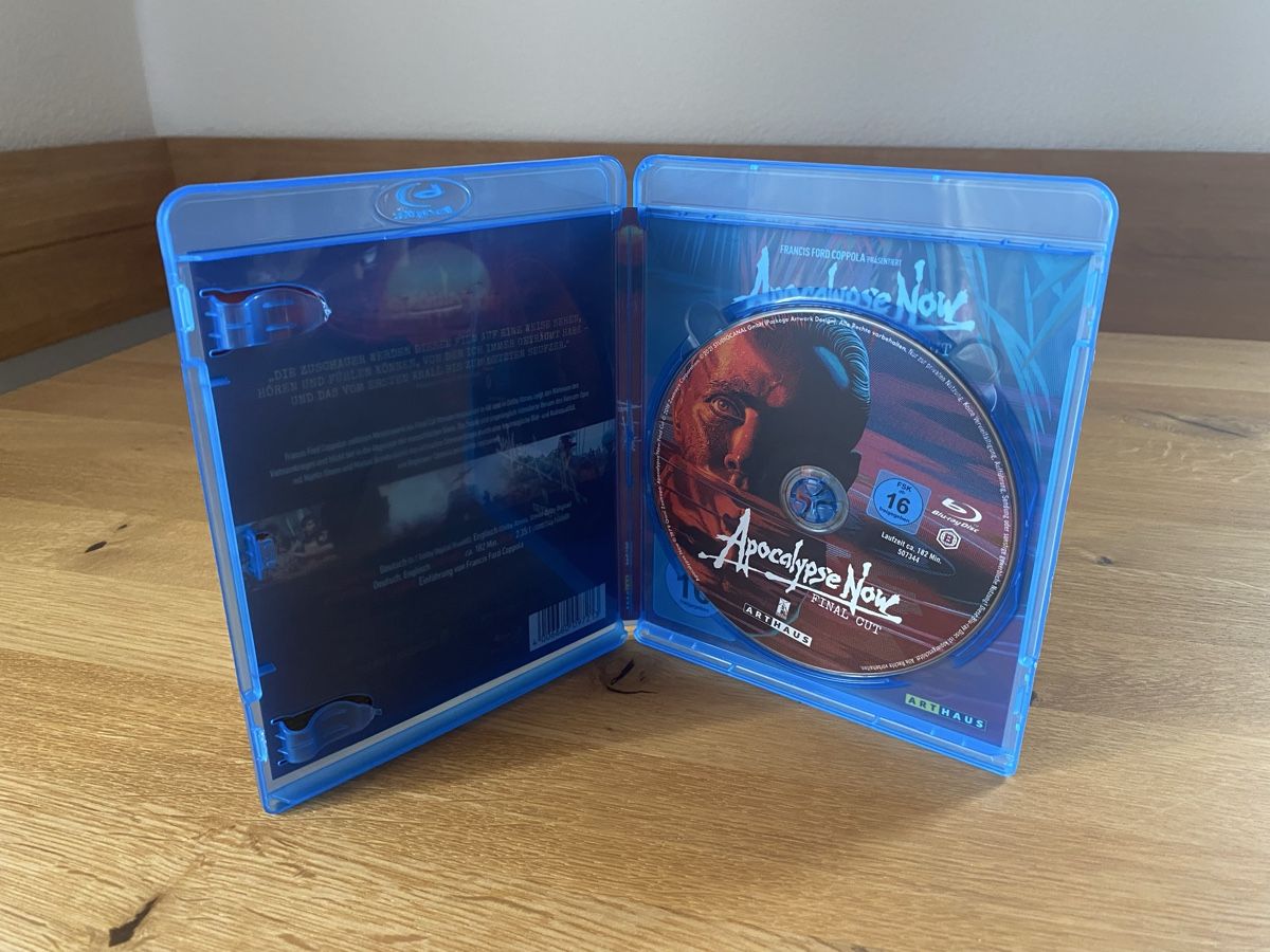 Tous les DVDs: Apocalypse Now / Bluray / 3-Disc Edition PLUS "Final Cut" – D'occasion à Herzogenbuchsee par Christen3 3