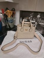 GUESS Umhängetasche klein creme – mit Staubbeutel