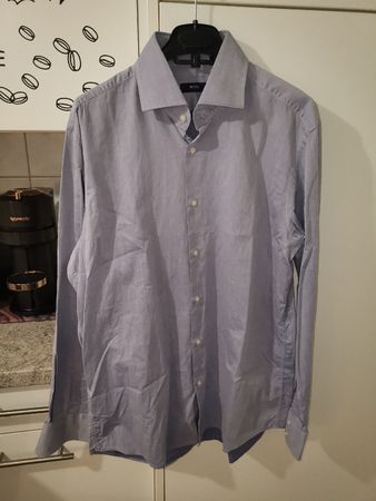 Hugo Boss Hemd, Gr. 41, hellblau, Top Zustand.